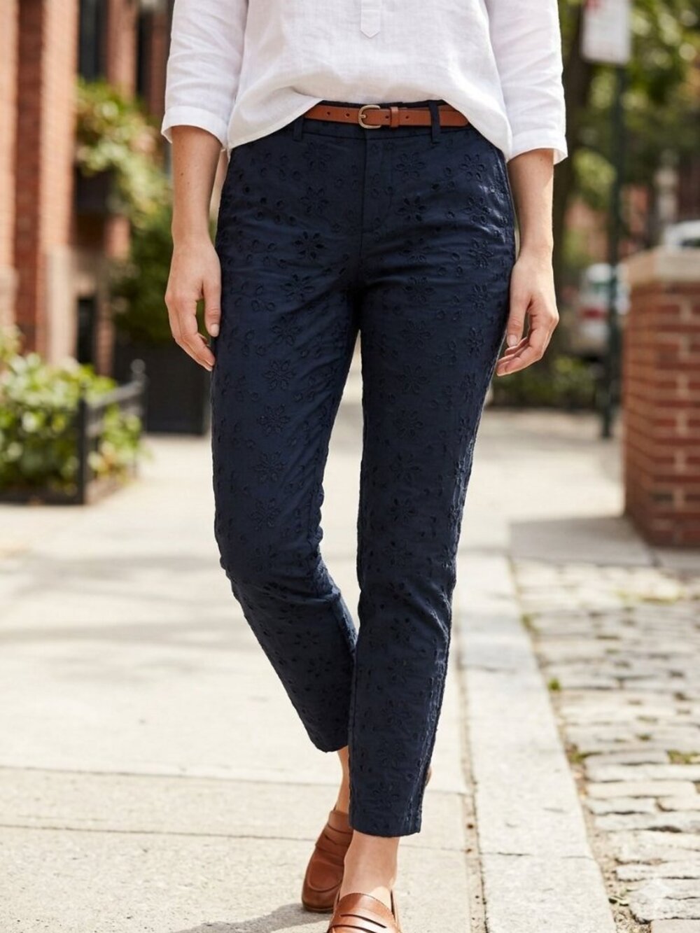 Old Navy The Diva Navy Blue Textured Pixie Ankle Dress Pants Size 4